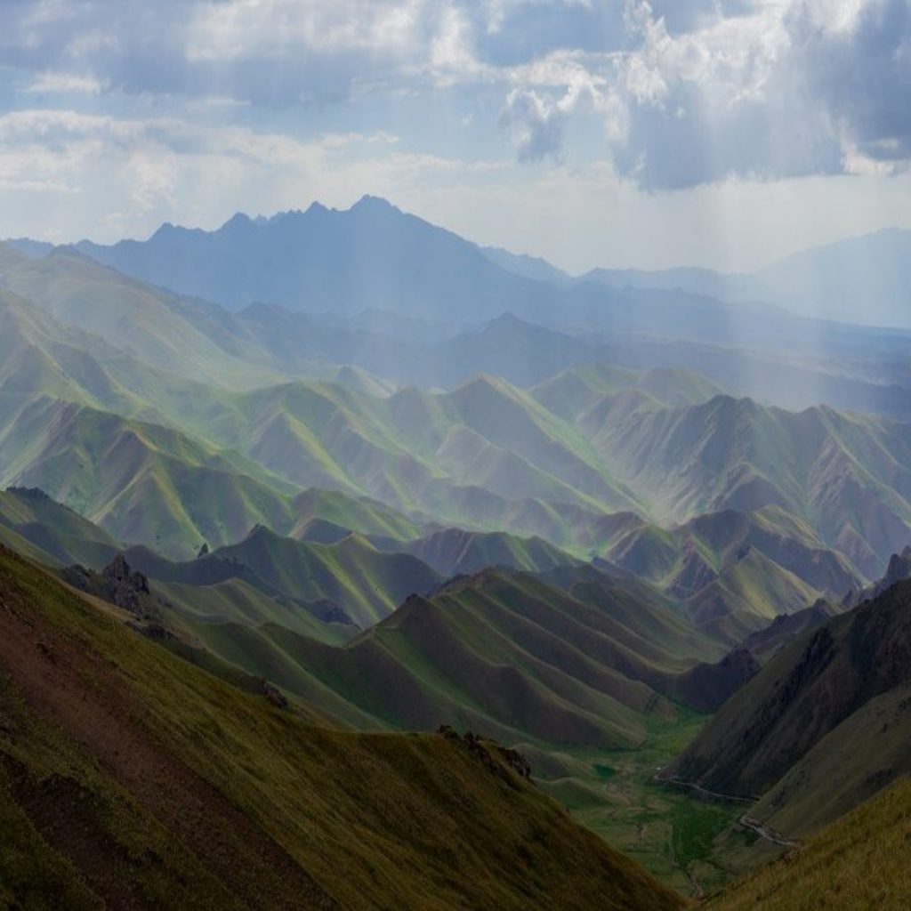 Киргизия горытянь Шань