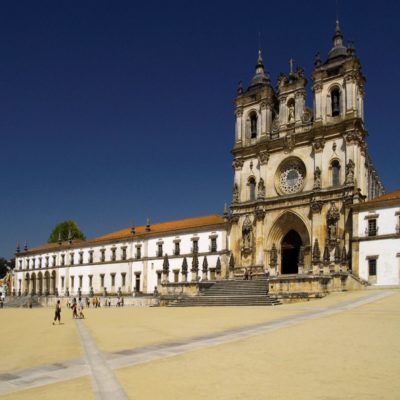 Алкобаса Португалия
