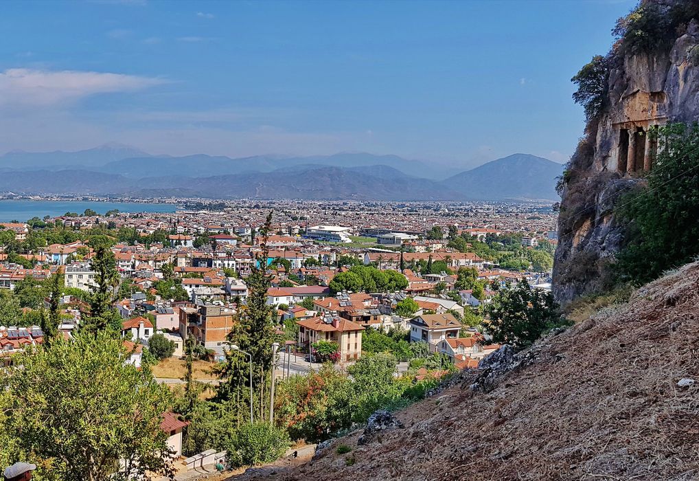 Ликийские гробницы и панорама Фетхие Турция