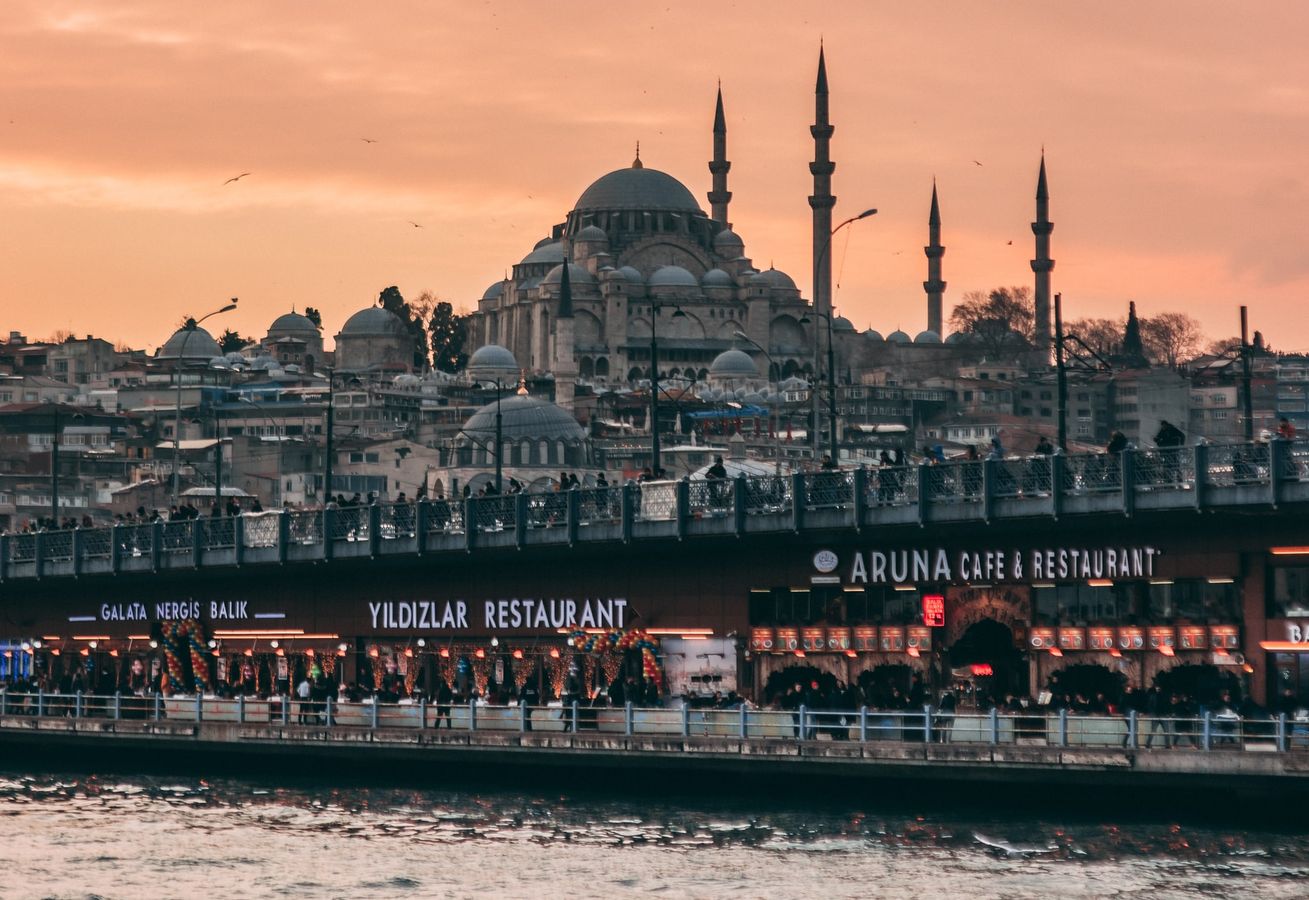 Мечеть Сулеймание и Галатский мост Стамбул Турция