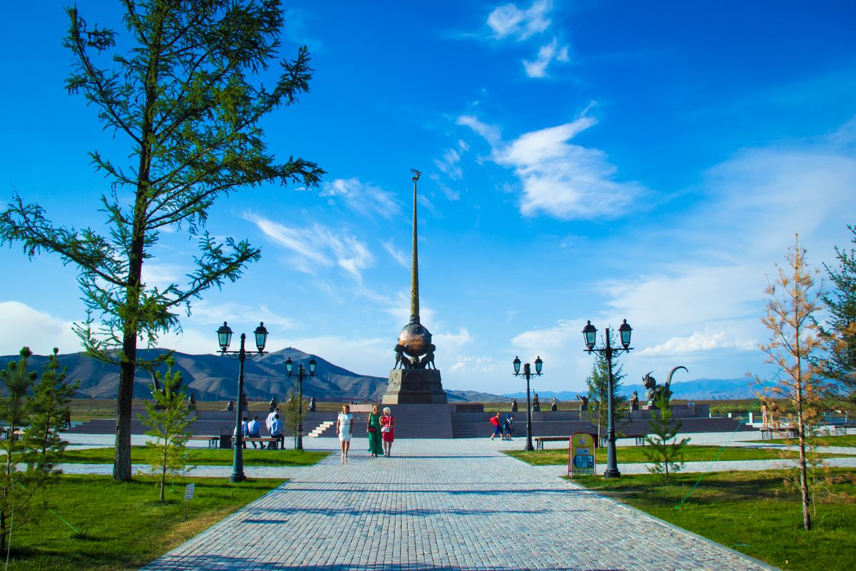 Обелиск «Центр Азии» в Кызыле