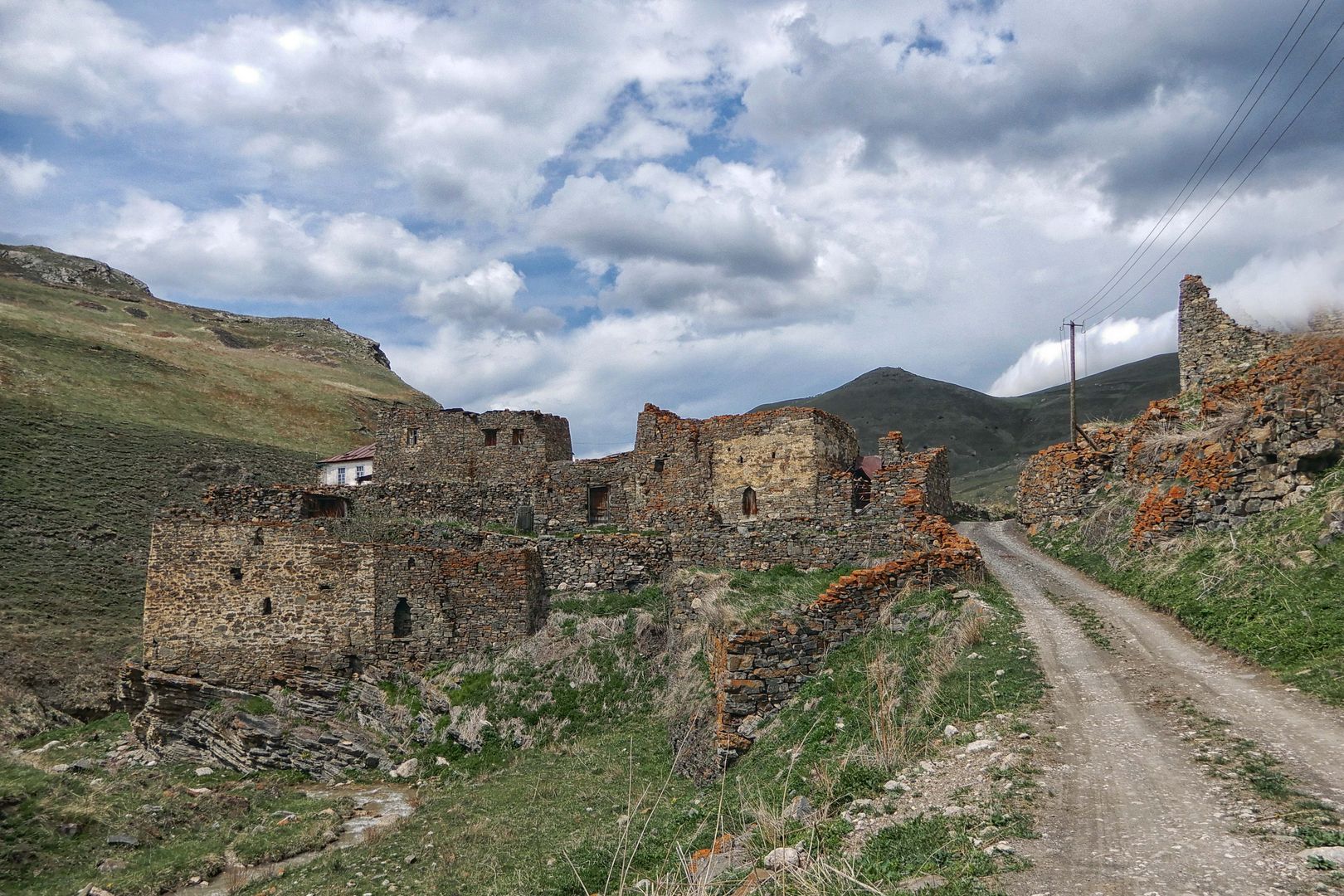 Древний город Галиат в Дигорском ущелье