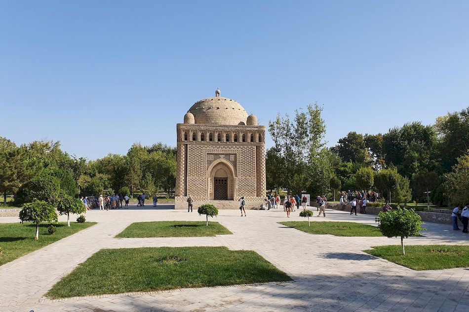 Мавзолей Саманидов в Бухаре Узбекистан