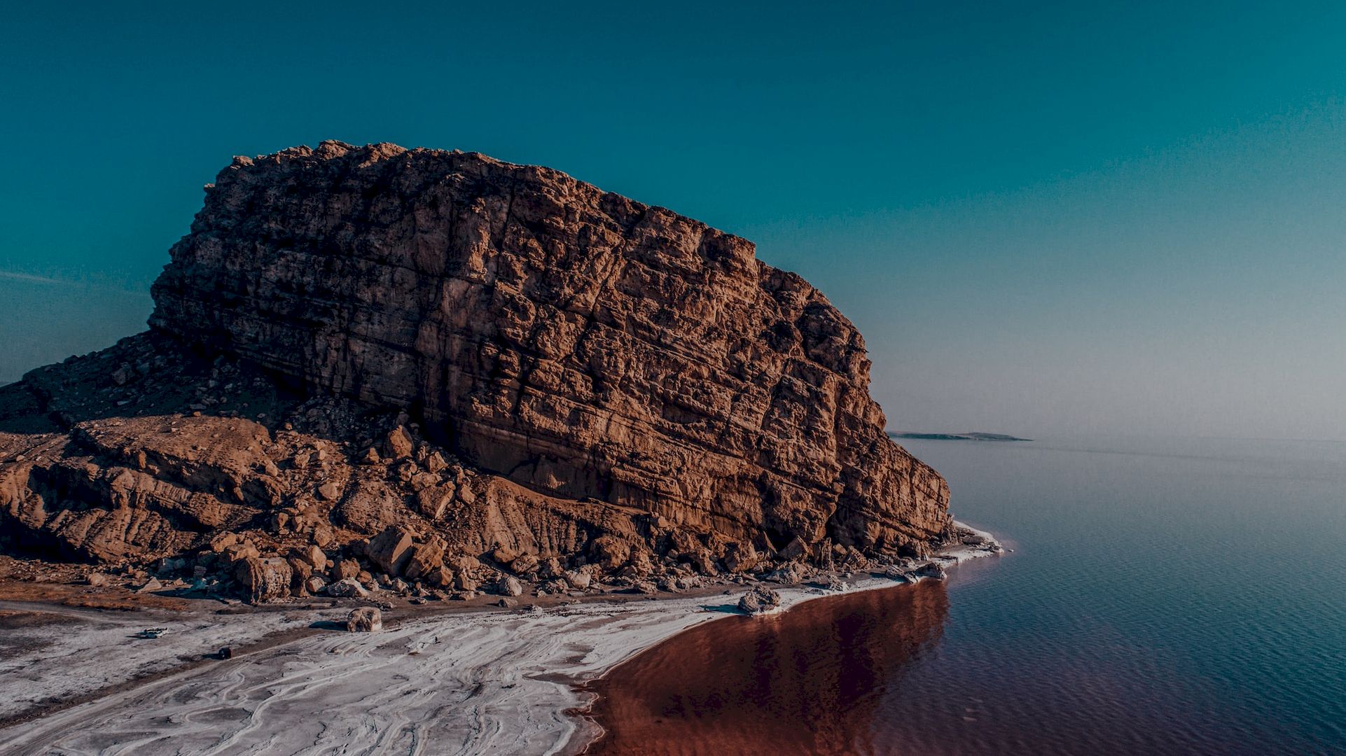 Соляное озеро Урмия