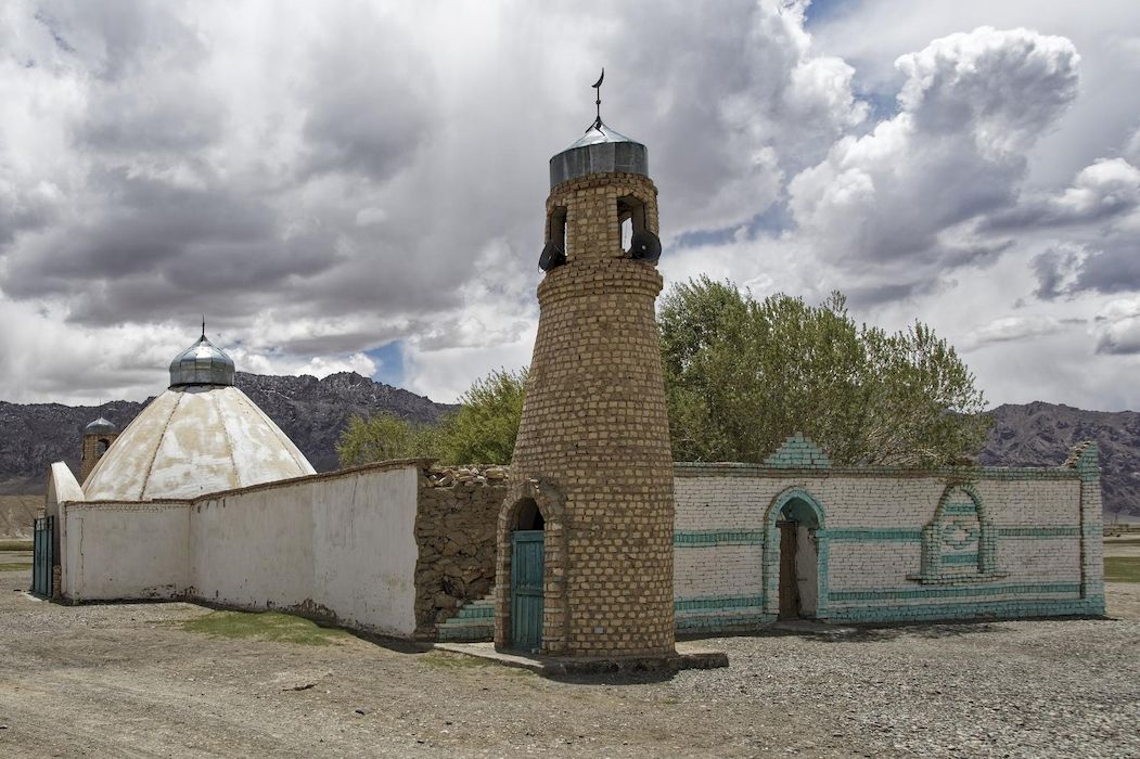 Мечеть в горах Бадахшана Таджикистан