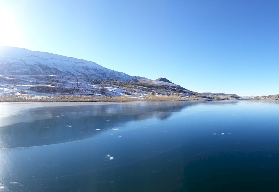 Зимний каток на озере Мочох