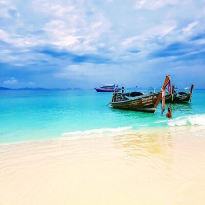 Пляж на острове Пхи-Пхи Таиланд