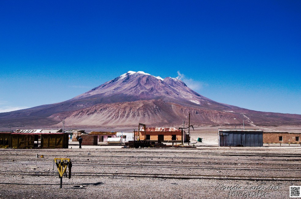 Вулкан Ольягуэ Боливия