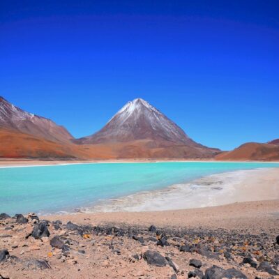 Лагуна Верде и вулкан Ликанкабур Боливия