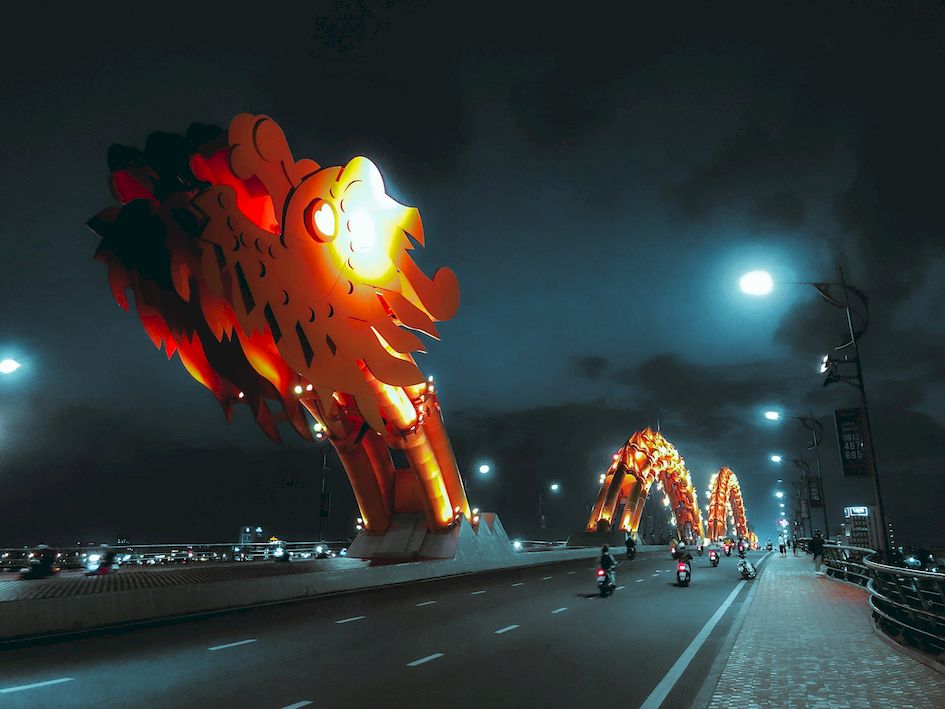 Мост Дракон в Дананге Вьетнам